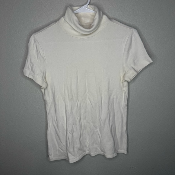 IZOD Golf Short Sleeve White Turtle Neck Shirt Size Medium - Picture 2 of 4